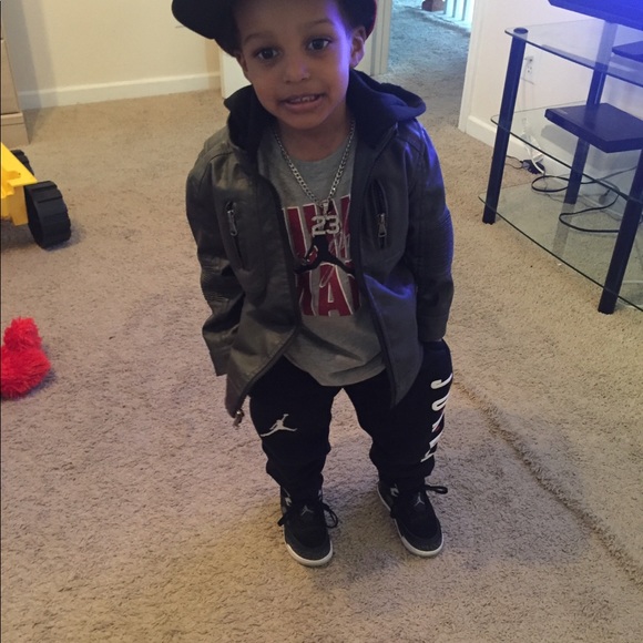 Meet your Posher, N - Picture 4 of 9